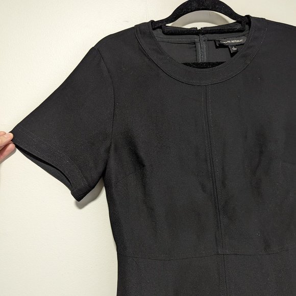 Banana Republic Fit-and-Flare Short Dress in Black - Picture 2 of 5